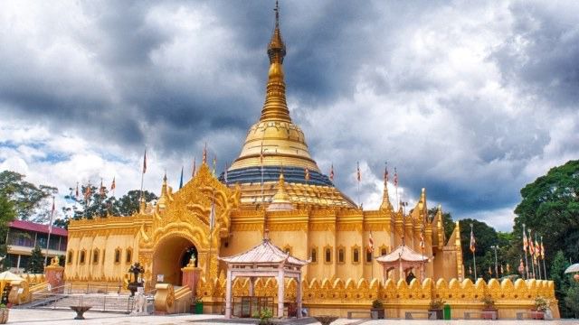 Pagoda Taman Alam Lumbini