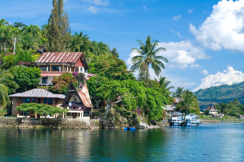 Pemandangan Danau Toba dan Pulau Samosir